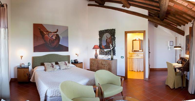 Borgo Tre Rose Hotel Valiano Exterior photo